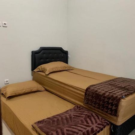 Guest House / Homestay Bukit Mutiara Residence Ngingas ภายนอก รูปภาพ