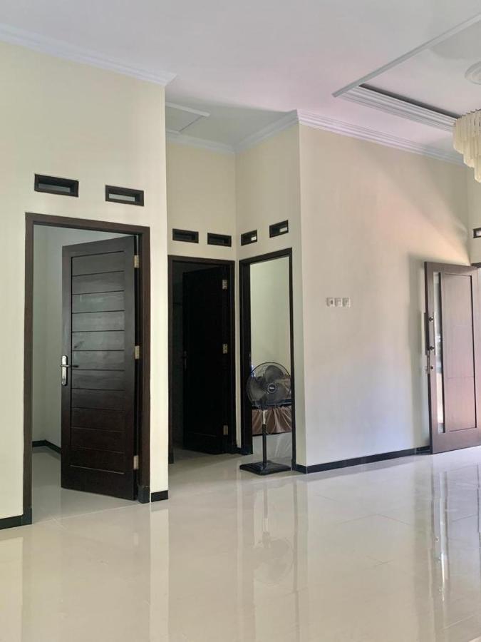 Guest House / Homestay Bukit Mutiara Residence Ngingas ภายนอก รูปภาพ