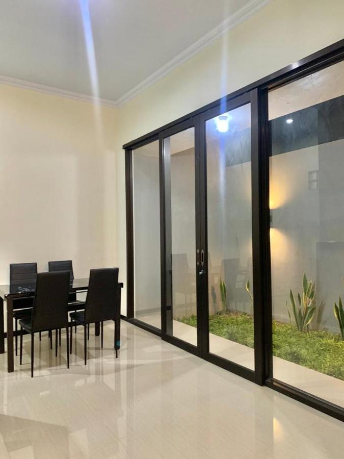 Guest House / Homestay Bukit Mutiara Residence Ngingas ภายนอก รูปภาพ
